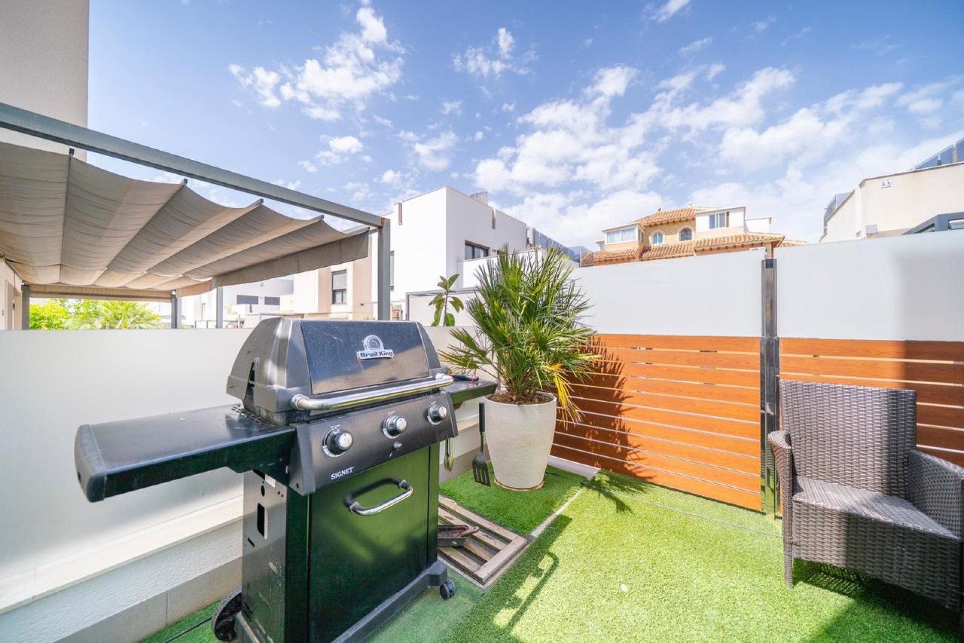 Resale - Villa -
Torrevieja - Costa Blanca