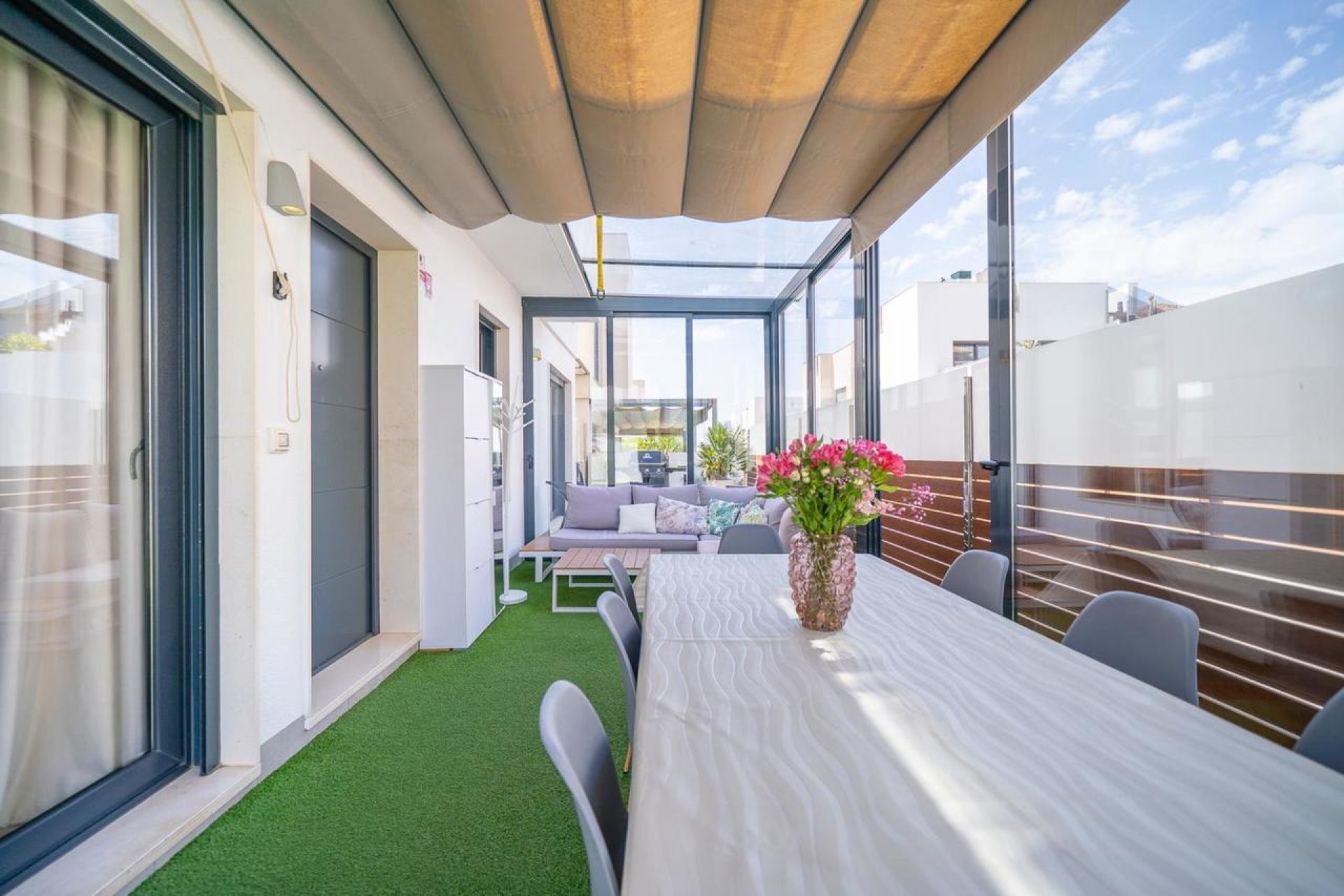 Resale - Villa -
Torrevieja - Costa Blanca