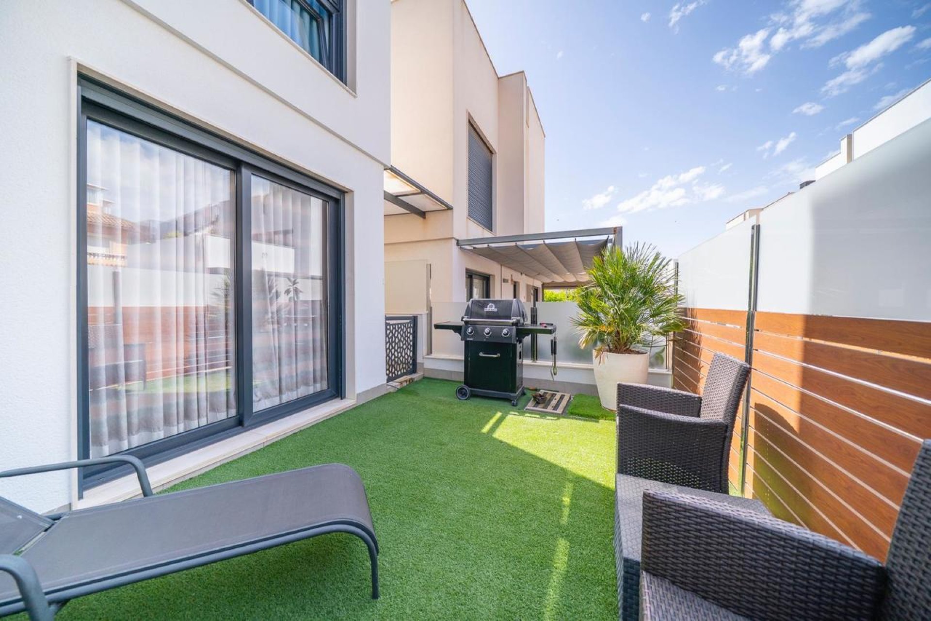 Resale - Villa -
Torrevieja - Costa Blanca