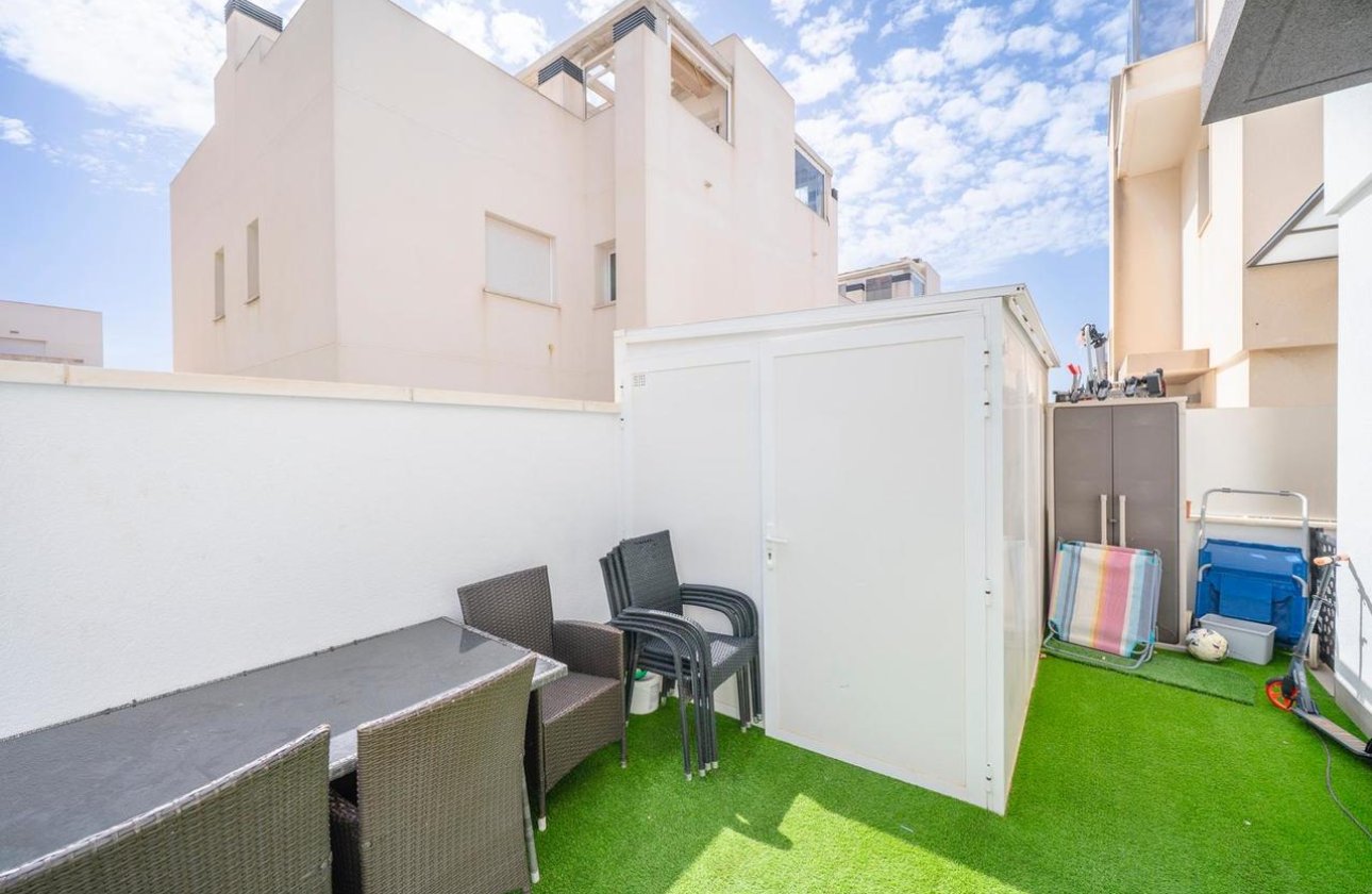 Resale - Villa -
Torrevieja - Costa Blanca