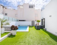Resale - Villa -
Torrevieja - Costa Blanca