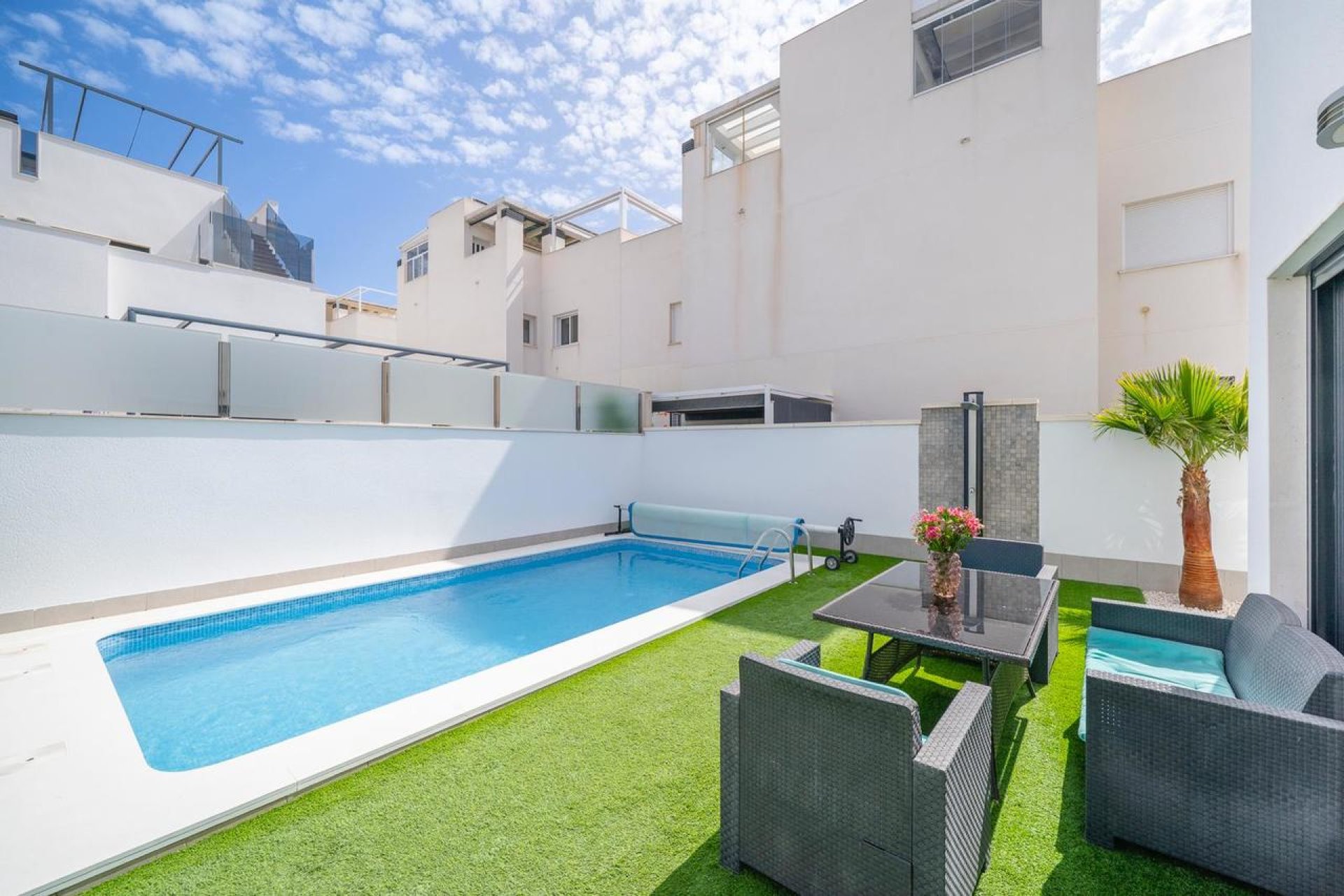 Resale - Villa -
Torrevieja - Costa Blanca