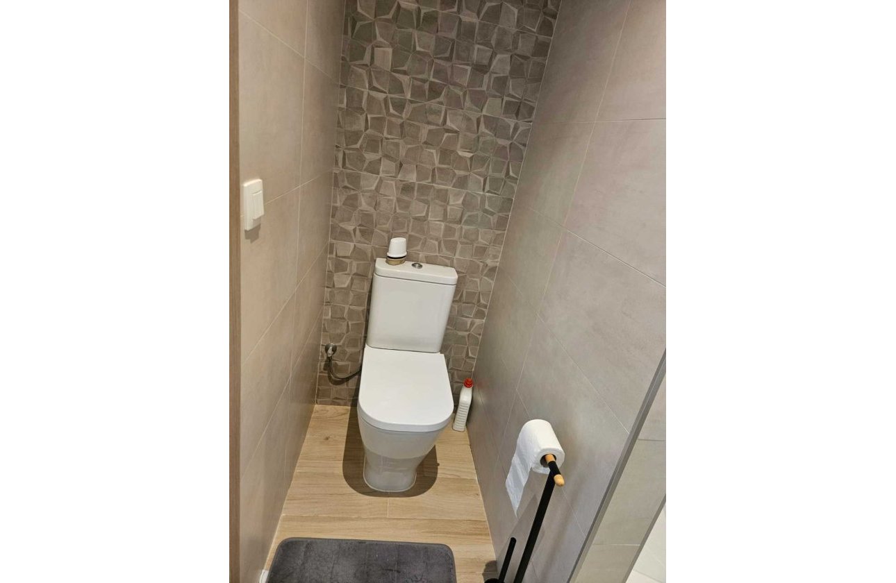 Resale - Villa -
Torrevieja - Costa Blanca