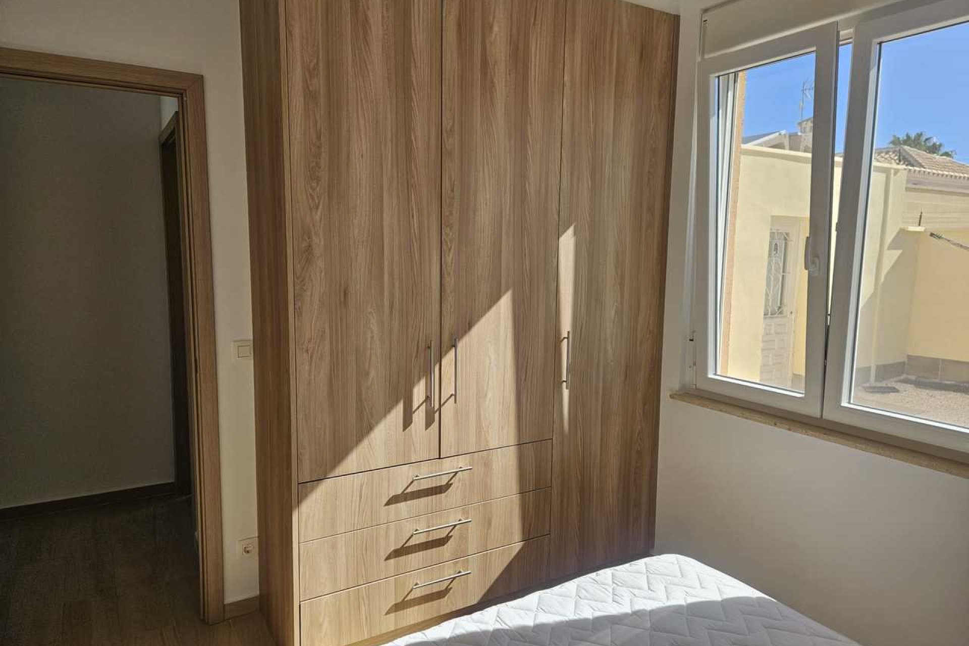 Resale - Villa -
Torrevieja - Costa Blanca