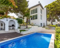 Resale - Villa -
Torrevieja - Costa Blanca