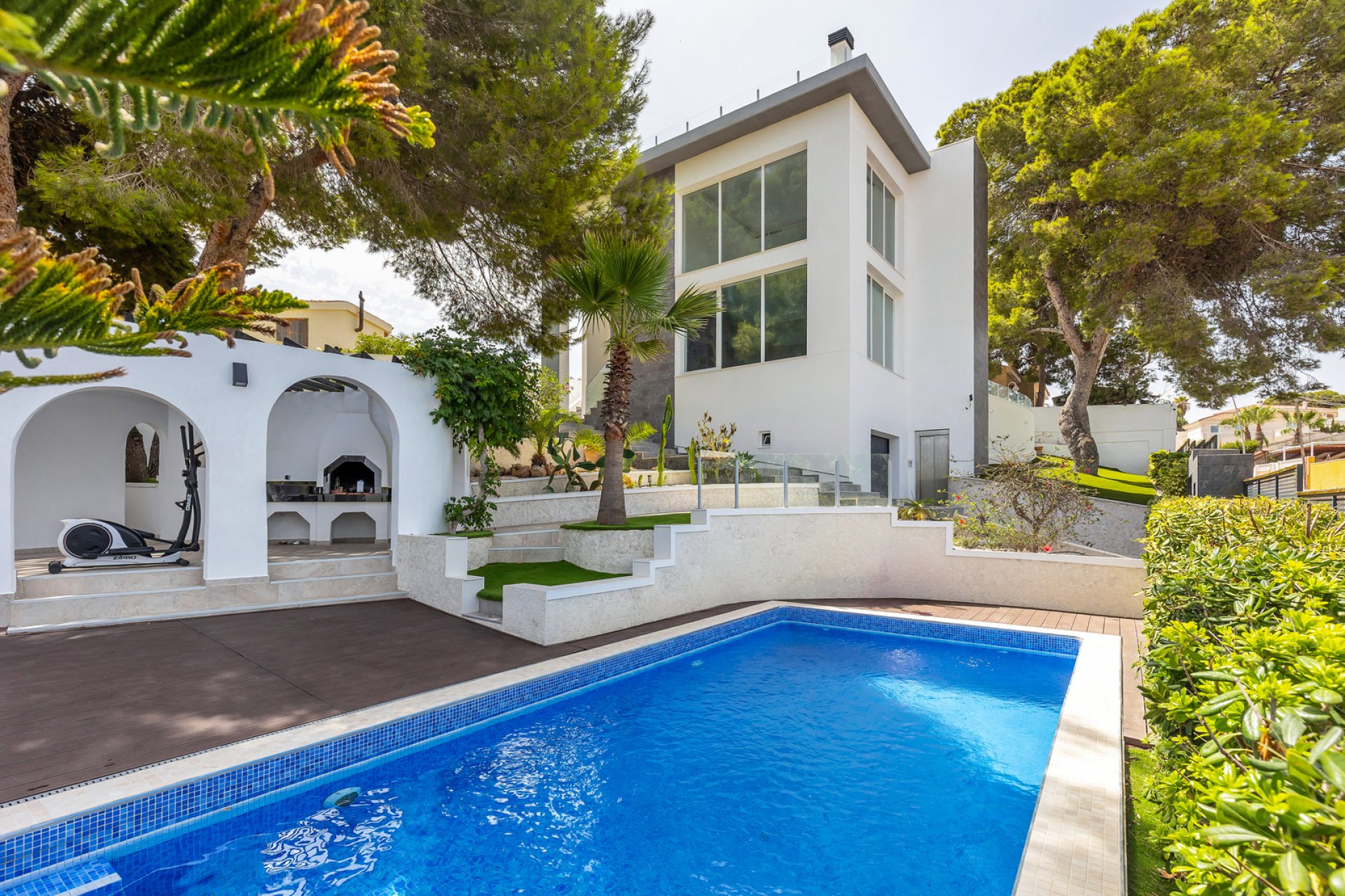 Resale - Villa -
Torrevieja - Costa Blanca
