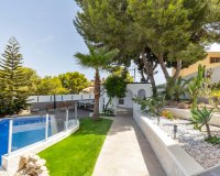 Resale - Villa -
Torrevieja - Costa Blanca