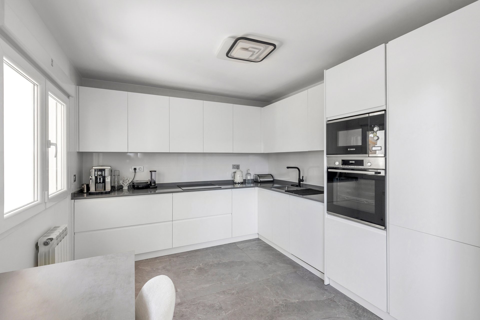 Resale - Villa -
Torrevieja - Costa Blanca