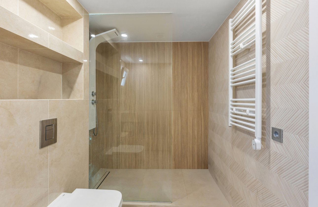 Resale - Villa -
Torrevieja - Costa Blanca