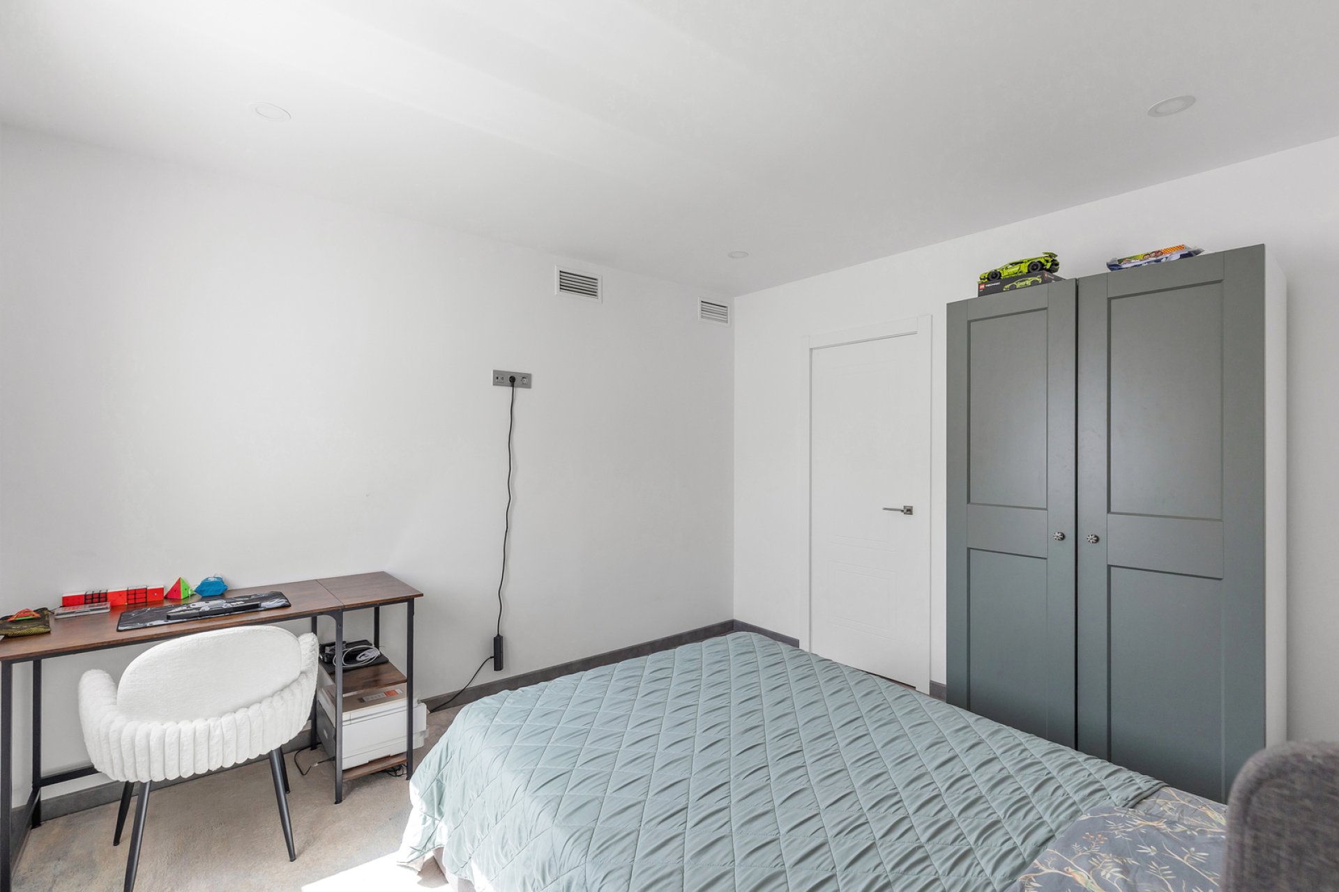 Resale - Villa -
Torrevieja - Costa Blanca
