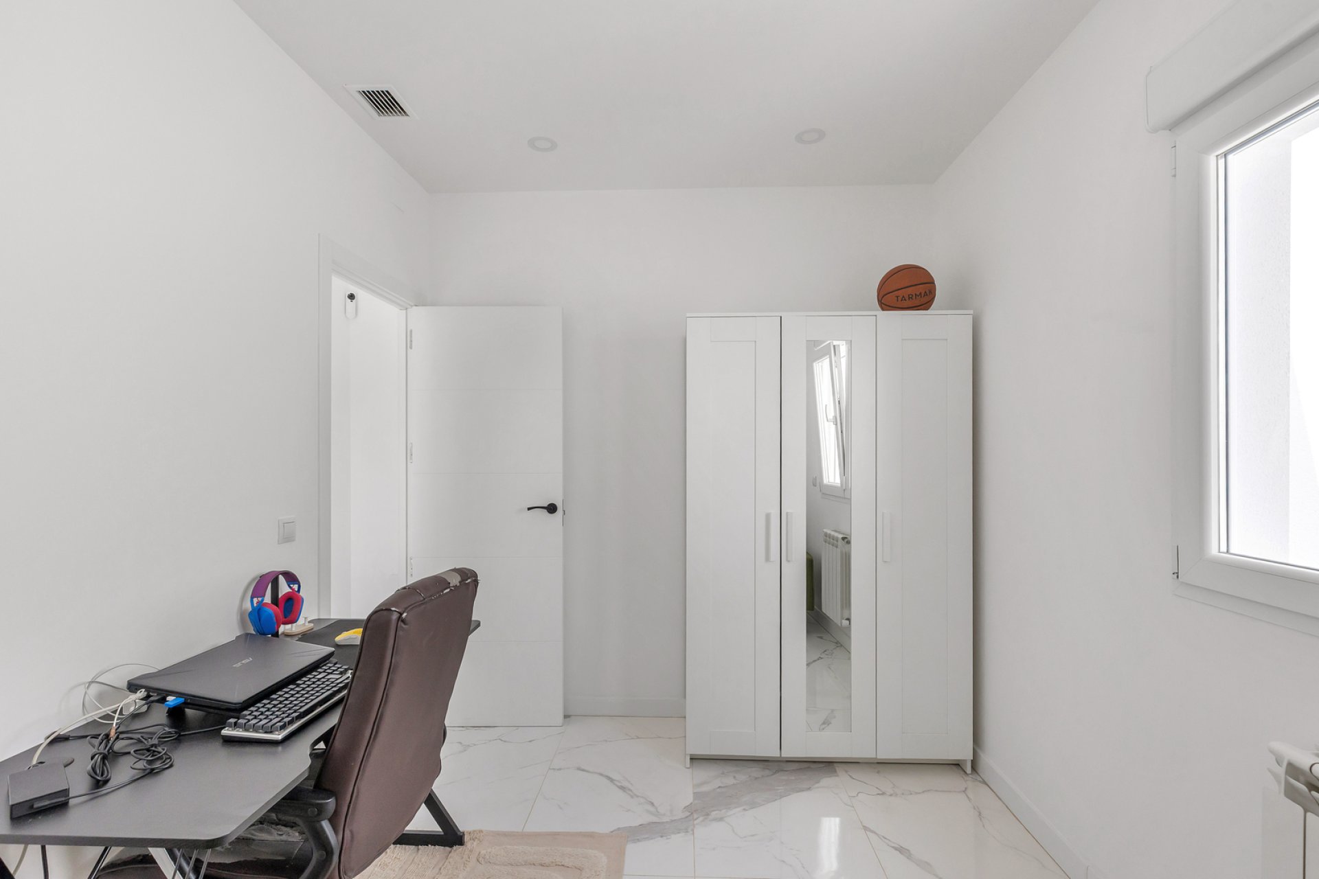 Resale - Villa -
Torrevieja - Costa Blanca