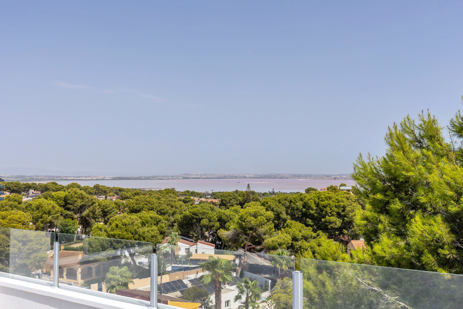 Resale - Villa -
Torrevieja - Costa Blanca