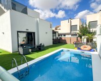 Resale - Villa -
Torrevieja - Costa Blanca