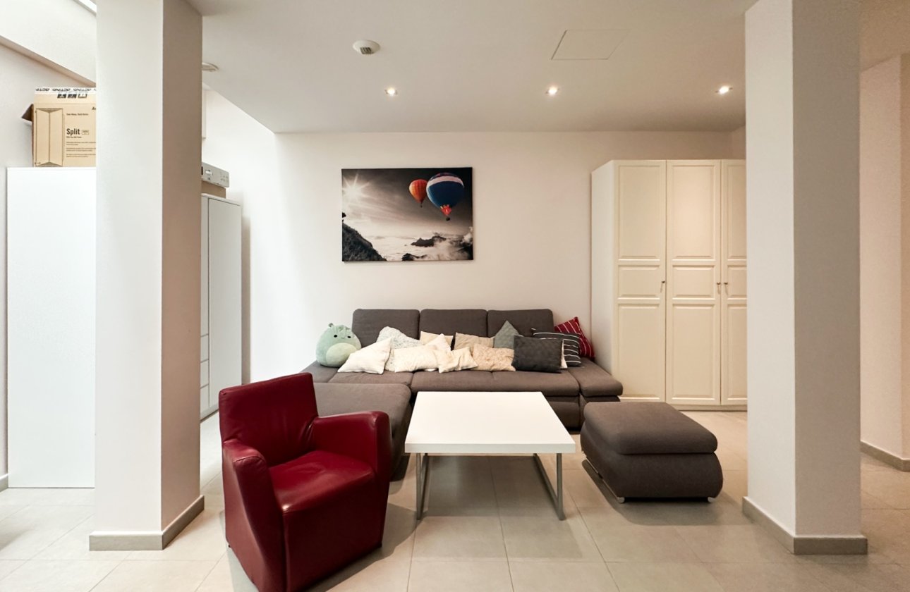 Resale - Villa -
Torrevieja - Costa Blanca