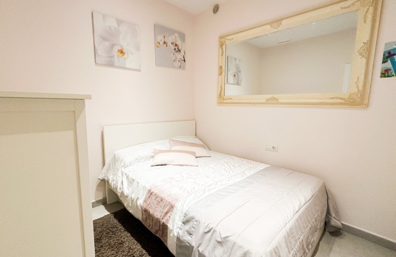 Resale - Villa -
Torrevieja - Costa Blanca