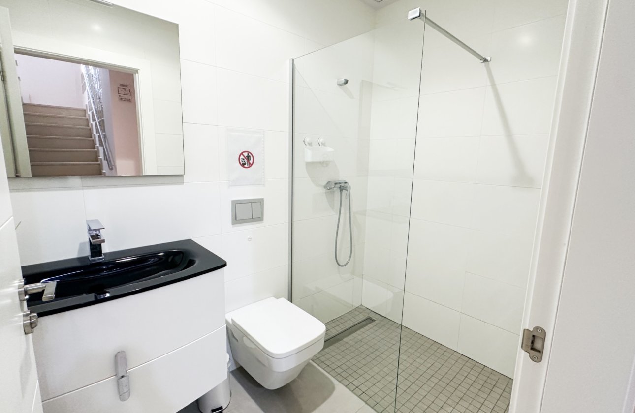 Resale - Villa -
Torrevieja - Costa Blanca