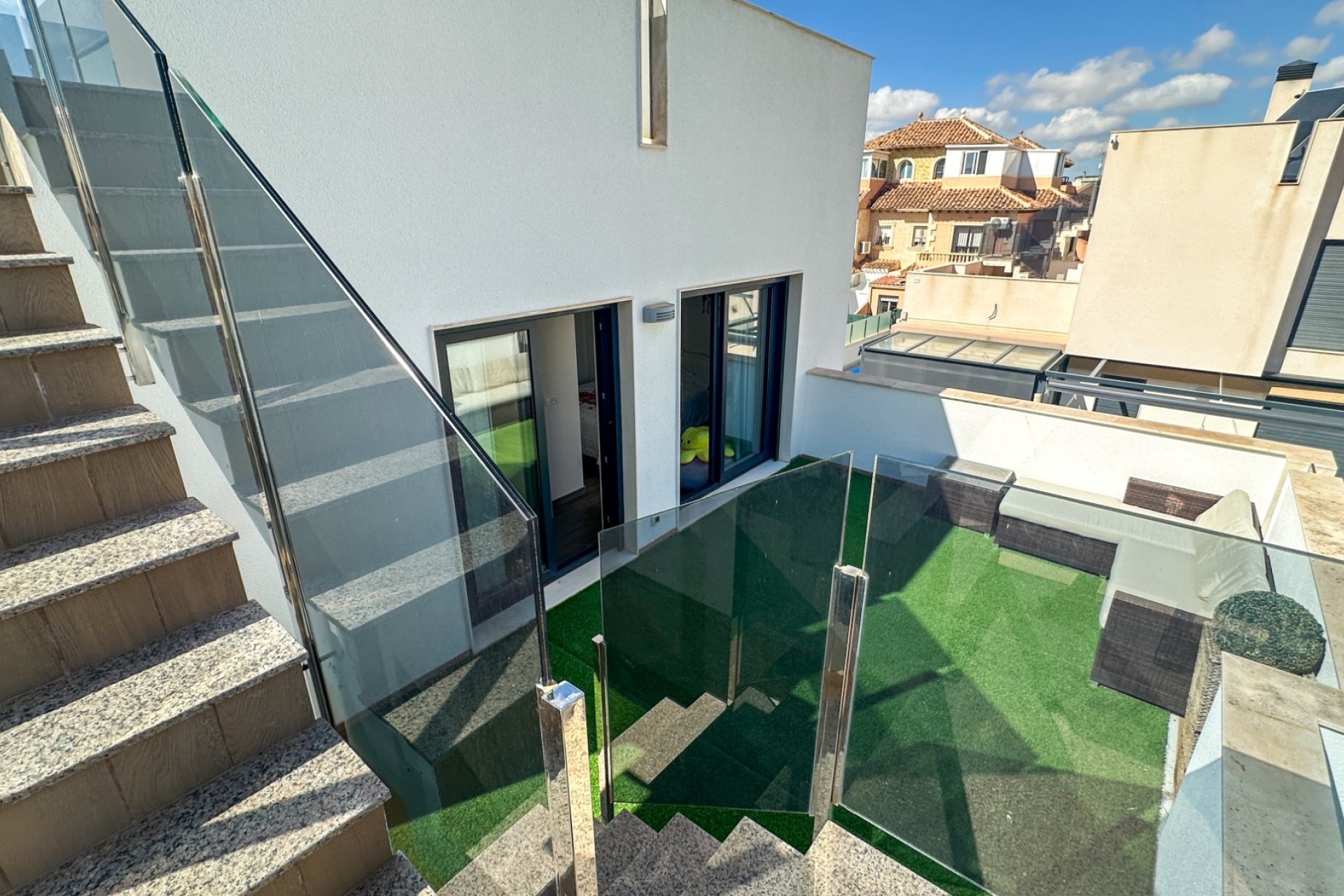 Resale - Villa -
Torrevieja - Costa Blanca