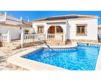 Resale - Villa -
Torrevieja - Costa Blanca