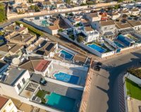 Resale - Villa -
Torrevieja - Costa Blanca