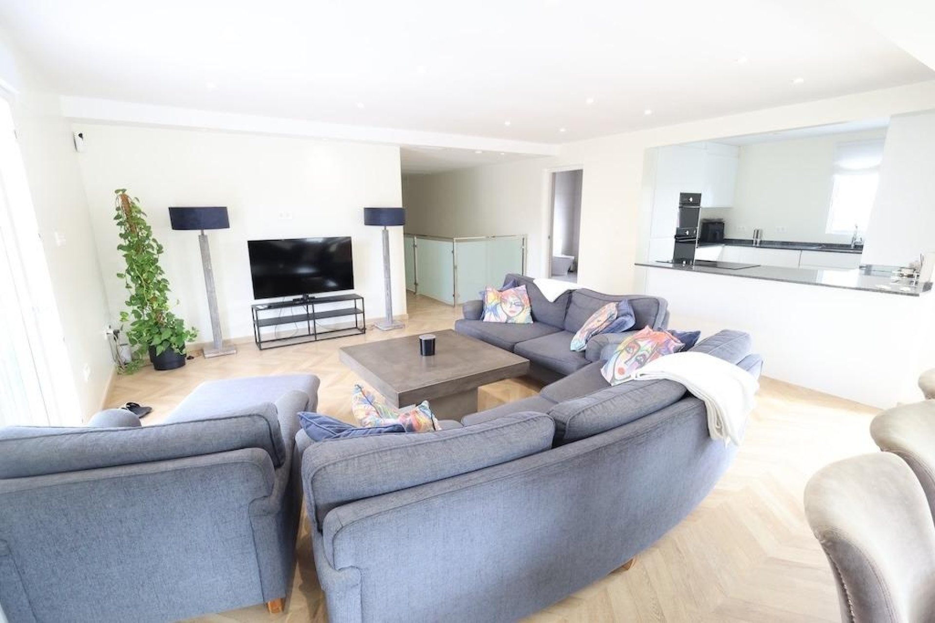 Resale - Villa -
Torrevieja - Costa Blanca