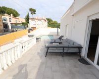 Resale - Villa -
Torrevieja - Costa Blanca