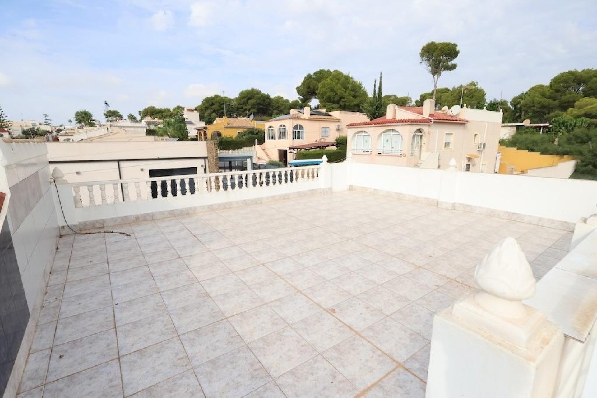 Resale - Villa -
Torrevieja - Costa Blanca