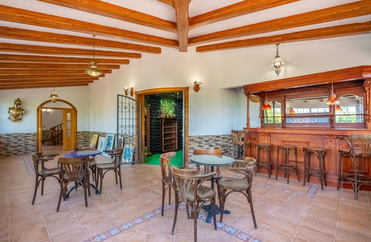 Resale - Villa -
Torrevieja - El Chaparral