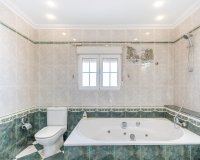 Resale - Villa -
Torrevieja - El Chaparral