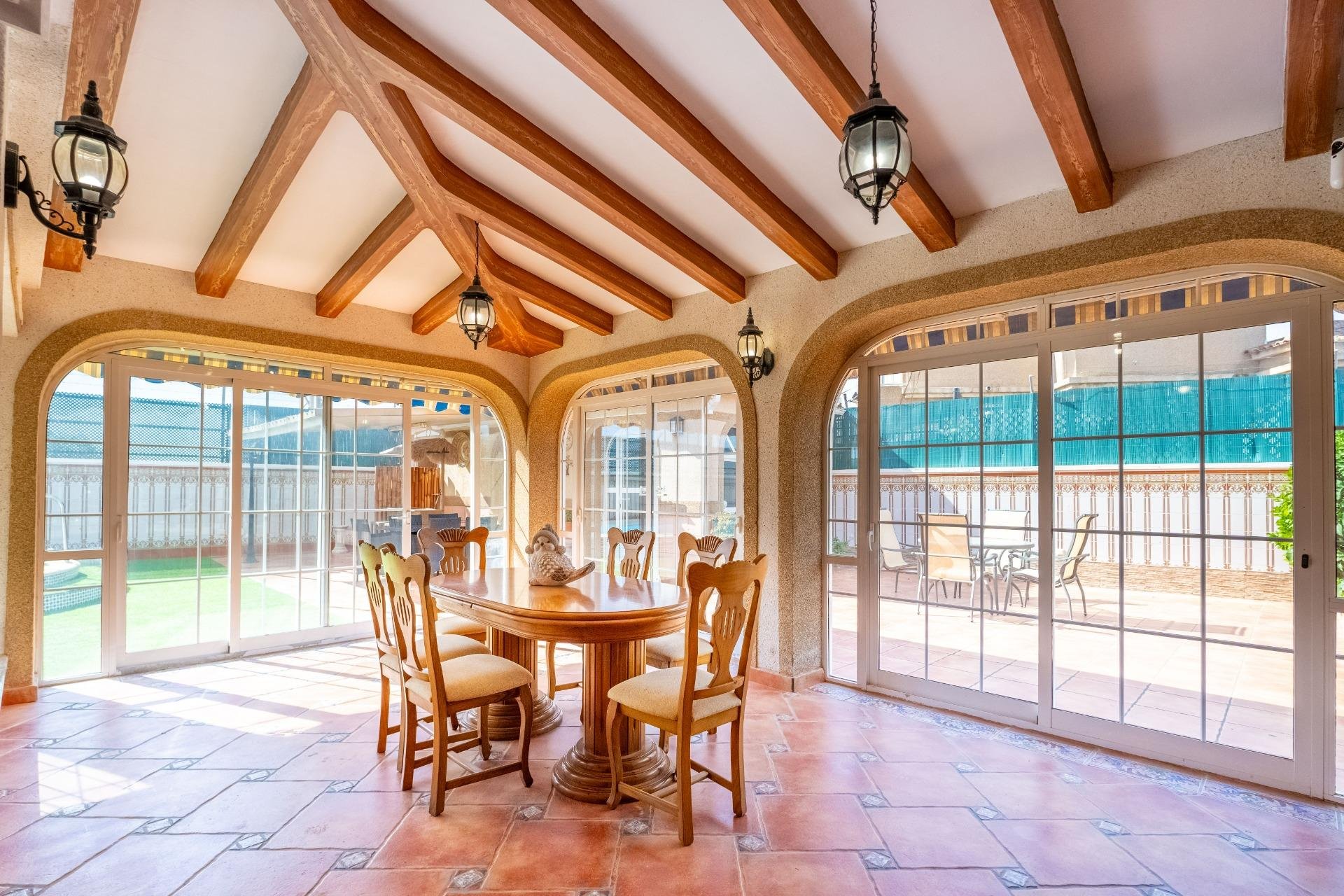 Resale - Villa -
Torrevieja - El Chaparral