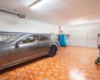 Resale - Villa -
Torrevieja - El Chaparral