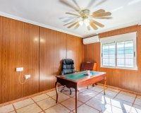 Resale - Villa -
Torrevieja - El Chaparral