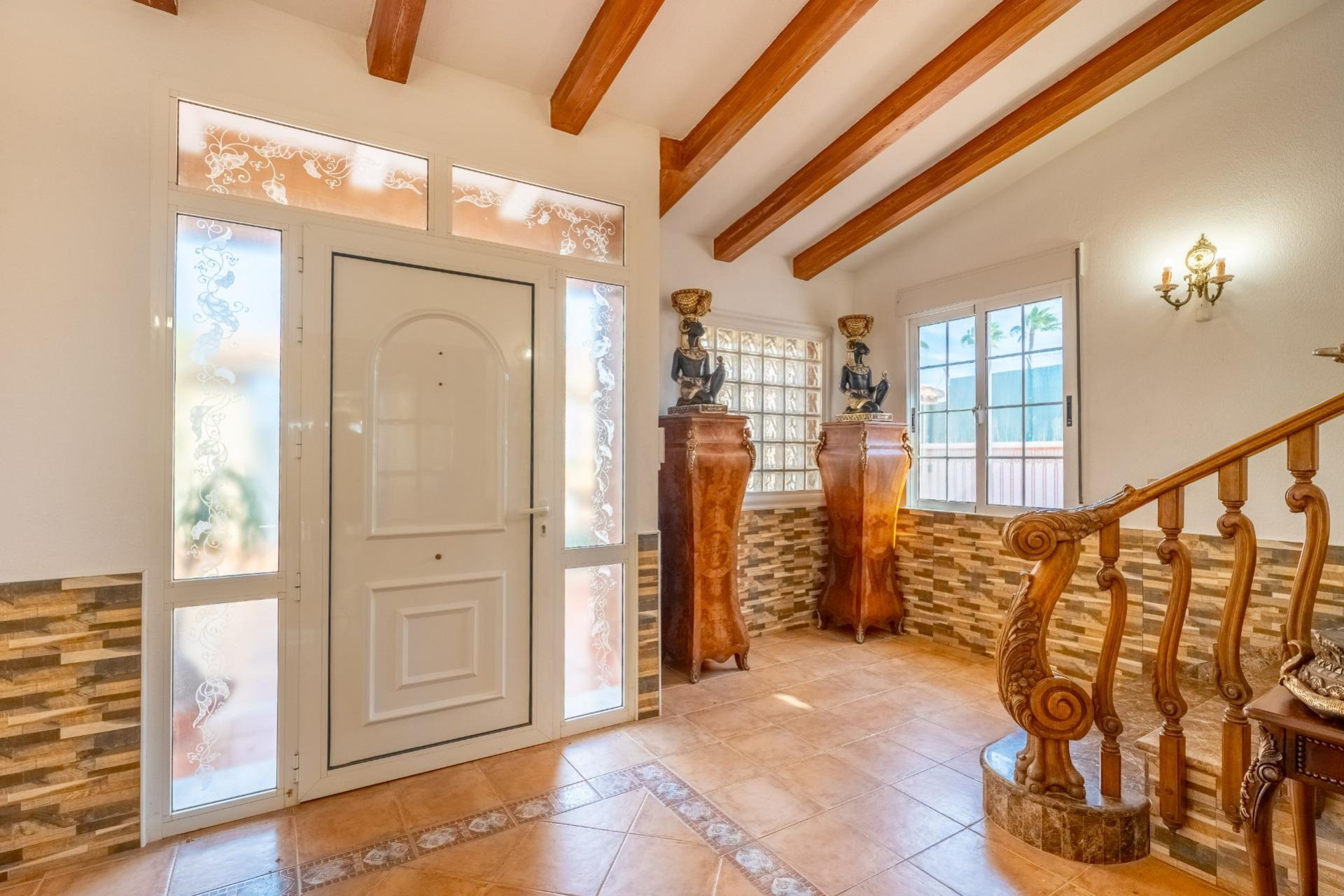 Resale - Villa -
Torrevieja - El Chaparral