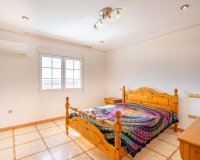 Resale - Villa -
Torrevieja - El Chaparral