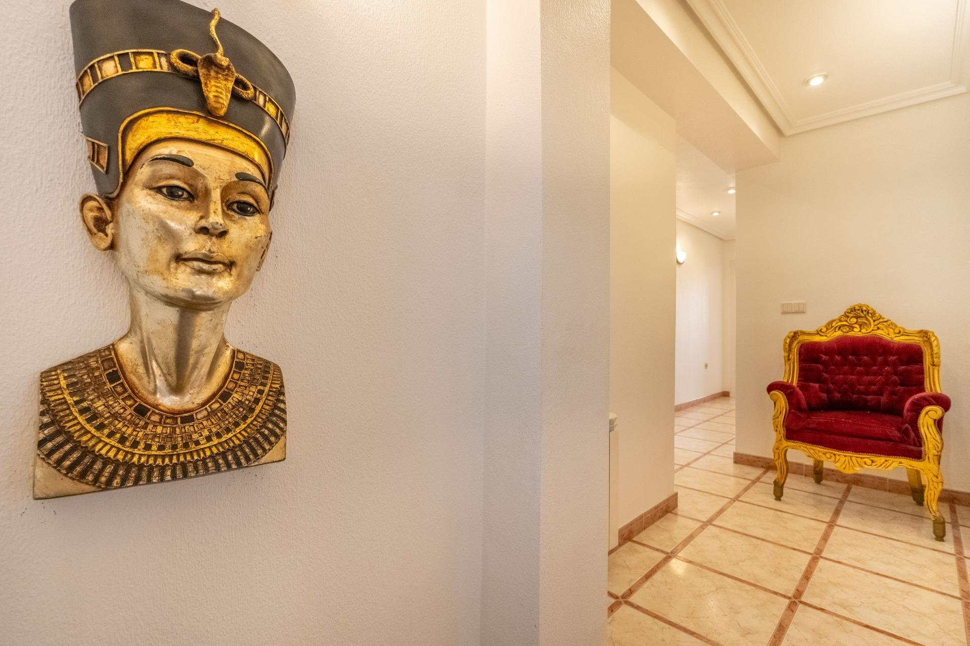 Resale - Villa -
Torrevieja - El Chaparral