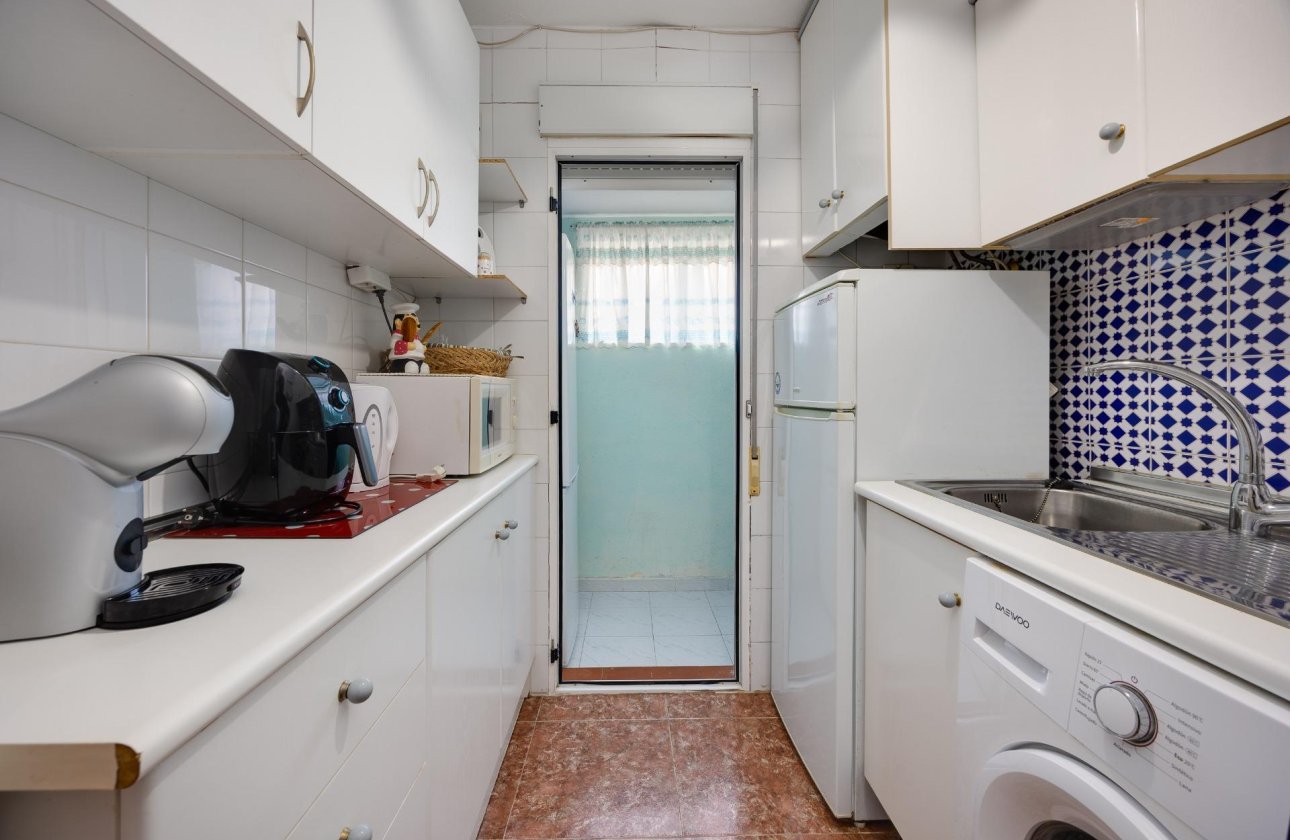 Resale - Villa -
Torrevieja - El Limonar