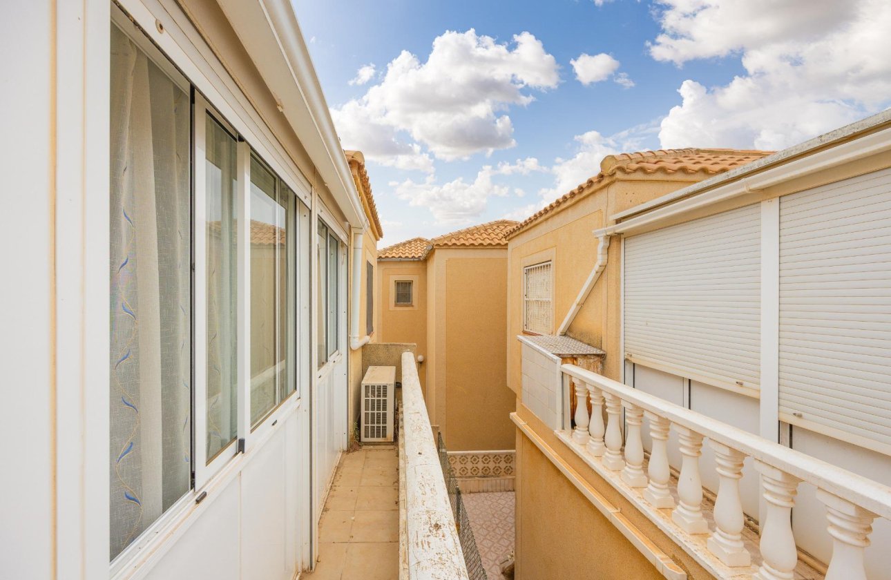 Resale - Villa -
Torrevieja - El Limonar