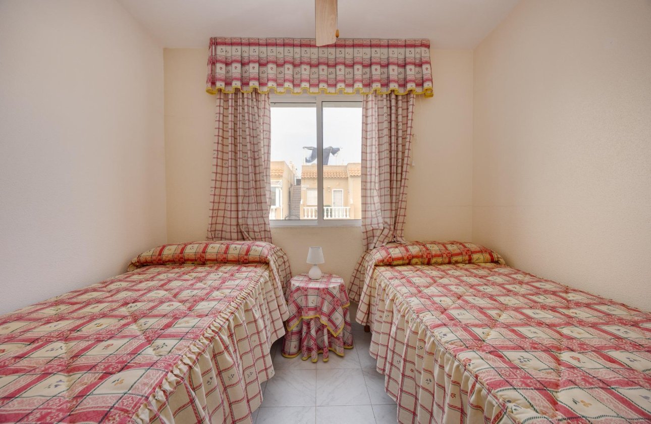 Resale - Villa -
Torrevieja - El Limonar