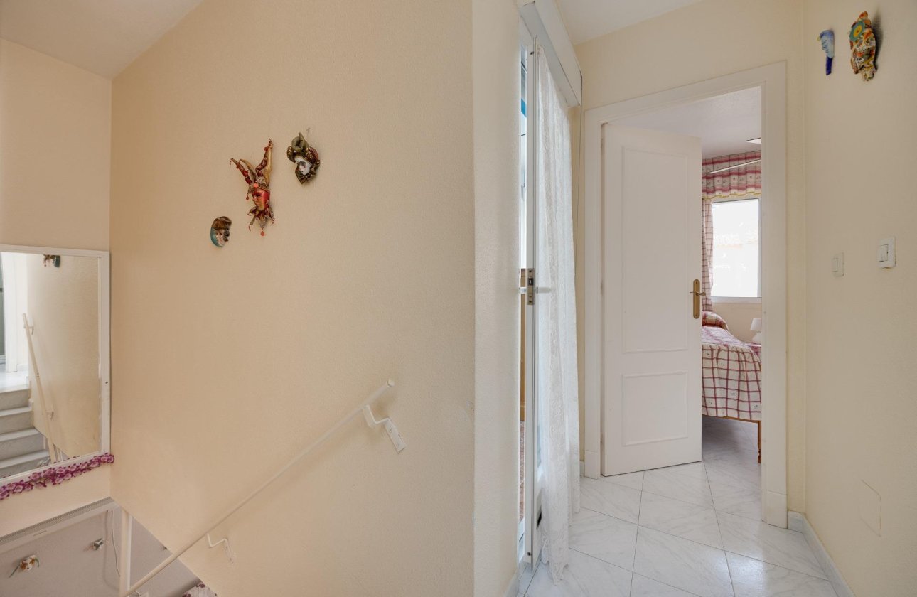 Resale - Villa -
Torrevieja - El Limonar