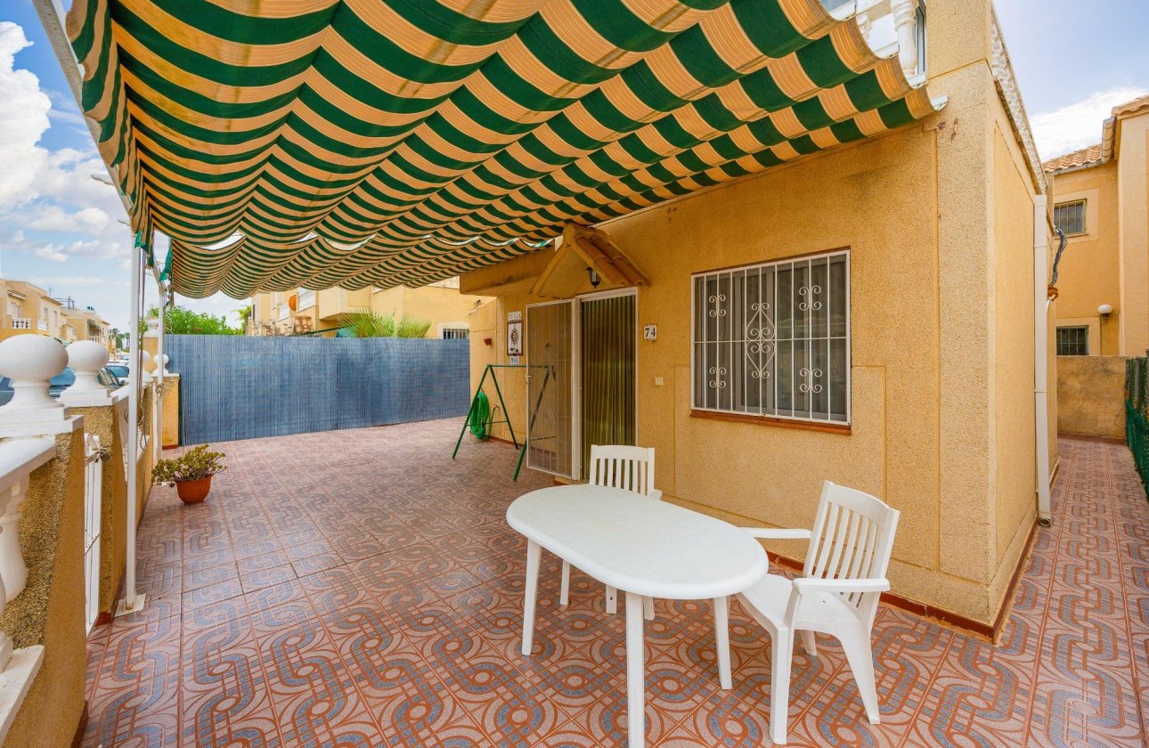 Resale - Villa -
Torrevieja - El Limonar