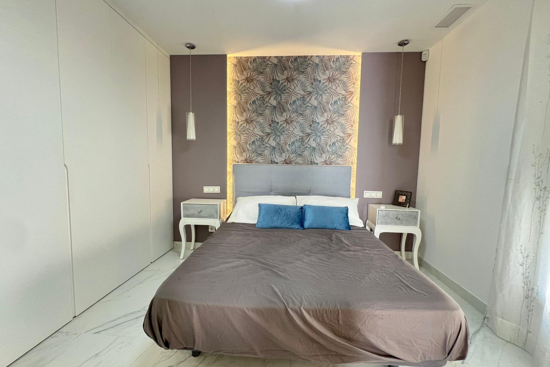 Resale - Villa -
Torrevieja - La Mata