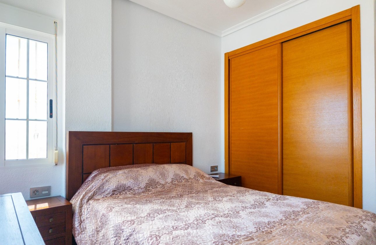 Resale - Villa -
Torrevieja - La Mata