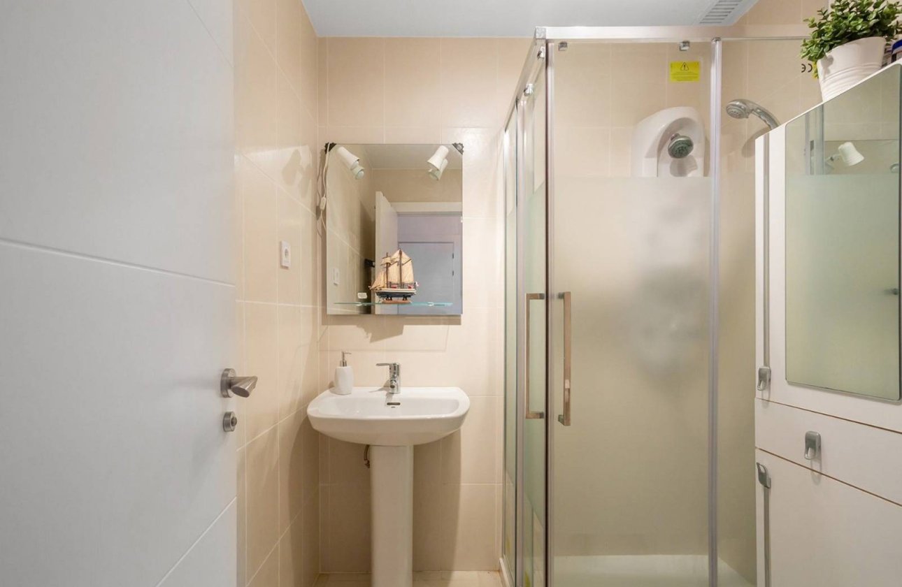 Resale - Villa -
Torrevieja - La Mata