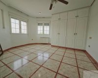 Resale - Villa -
Torrevieja - La Siesta - El Salado - Torreta