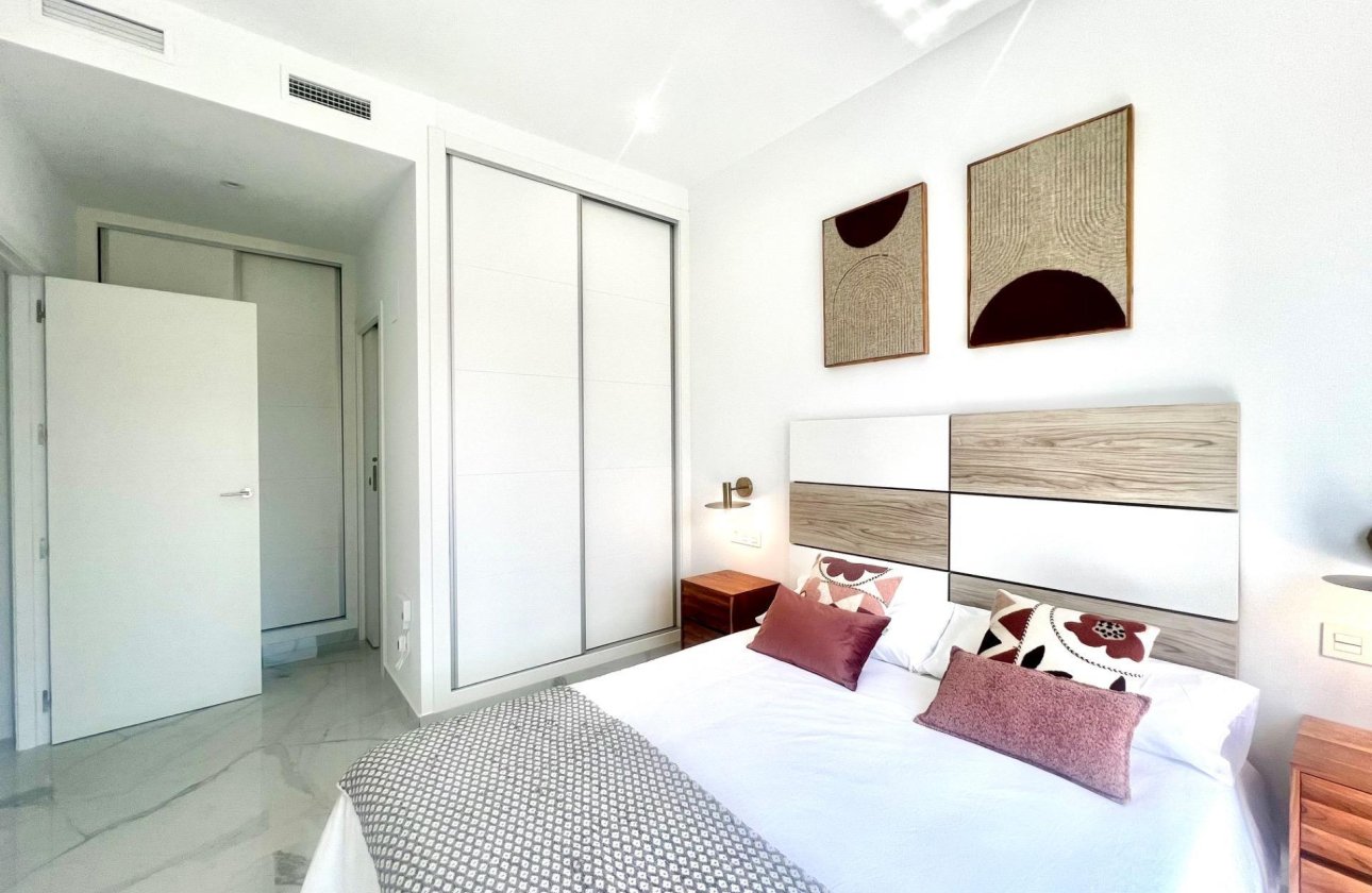 Resale - Villa -
Torrevieja - La Siesta - El Salado - Torreta