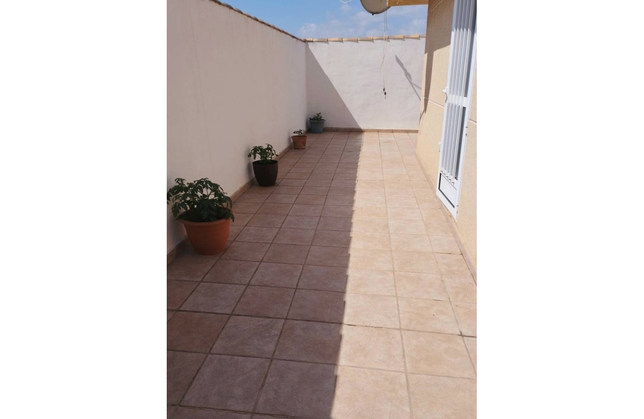 Resale - Villa -
Torrevieja - La Siesta - El Salado - Torreta