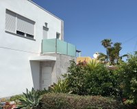 Resale - Villa -
Torrevieja - La Siesta - El Salado - Torreta