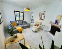 Resale - Villa -
Torrevieja - La Siesta - El Salado - Torreta