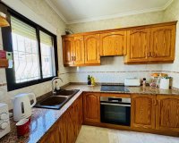 Resale - Villa -
Torrevieja - La Siesta - El Salado - Torreta