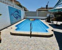 Resale - Villa -
Torrevieja - La Siesta - El Salado - Torreta