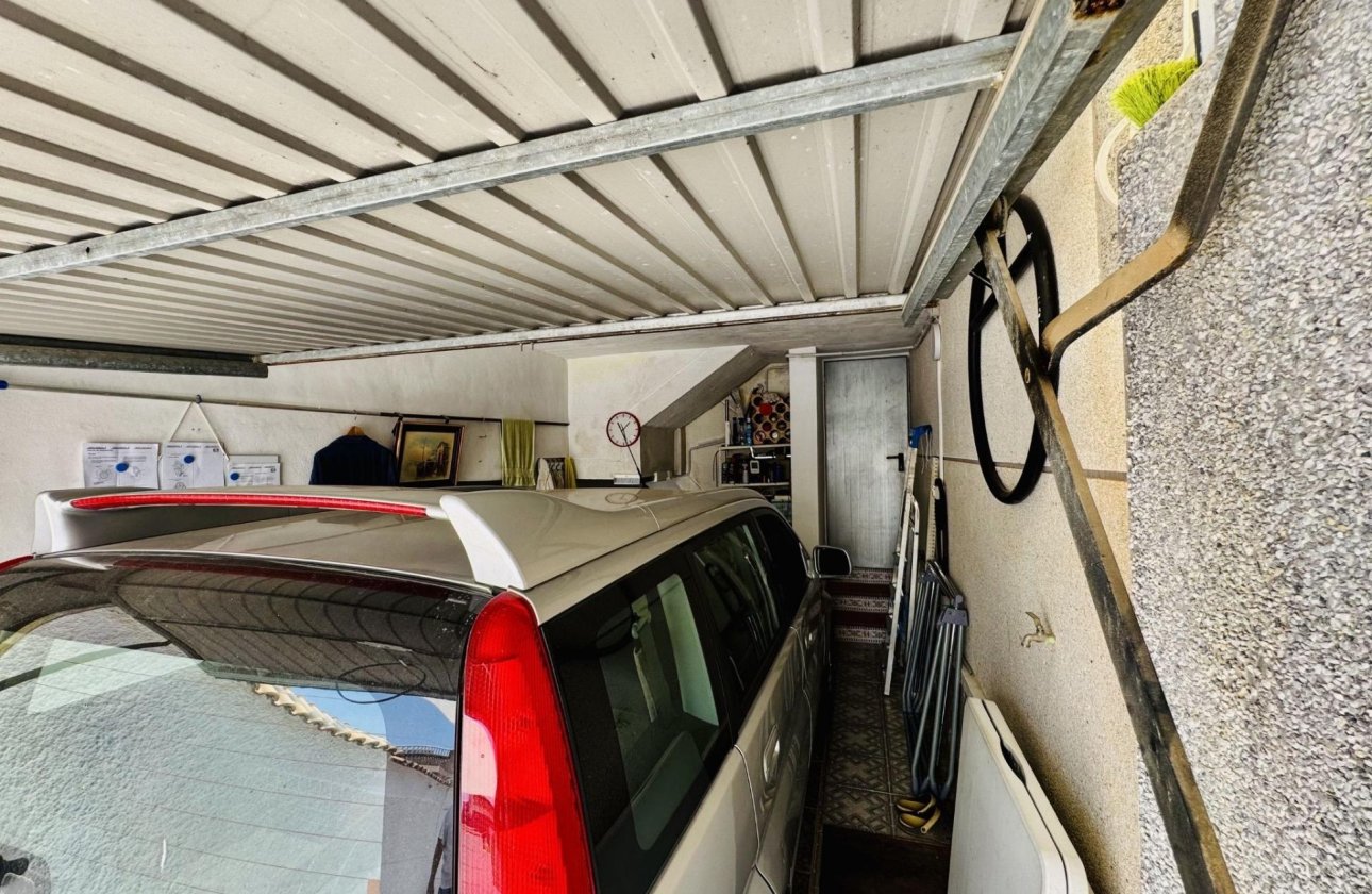 Resale - Villa -
Torrevieja - La Siesta - El Salado - Torreta